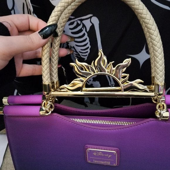 BNWT Tangled Floating Lights Loungefly RARE Crossbody Bag - Picture 4 of 8